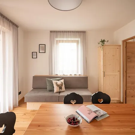 Oberschoeberlehof Apartment Merano